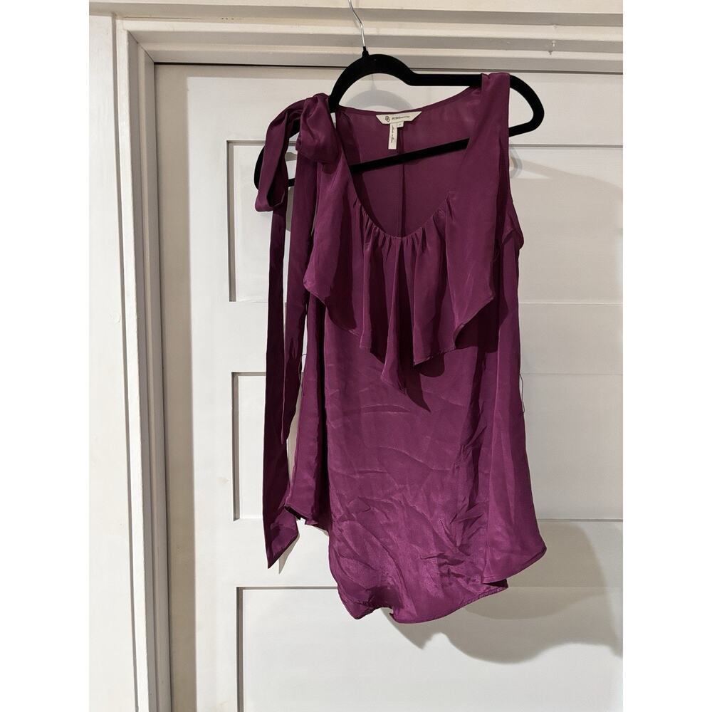 Bcbgeneration Sleeveless Blouse NWT Size 4 Wine Colored With Shoulder Tie